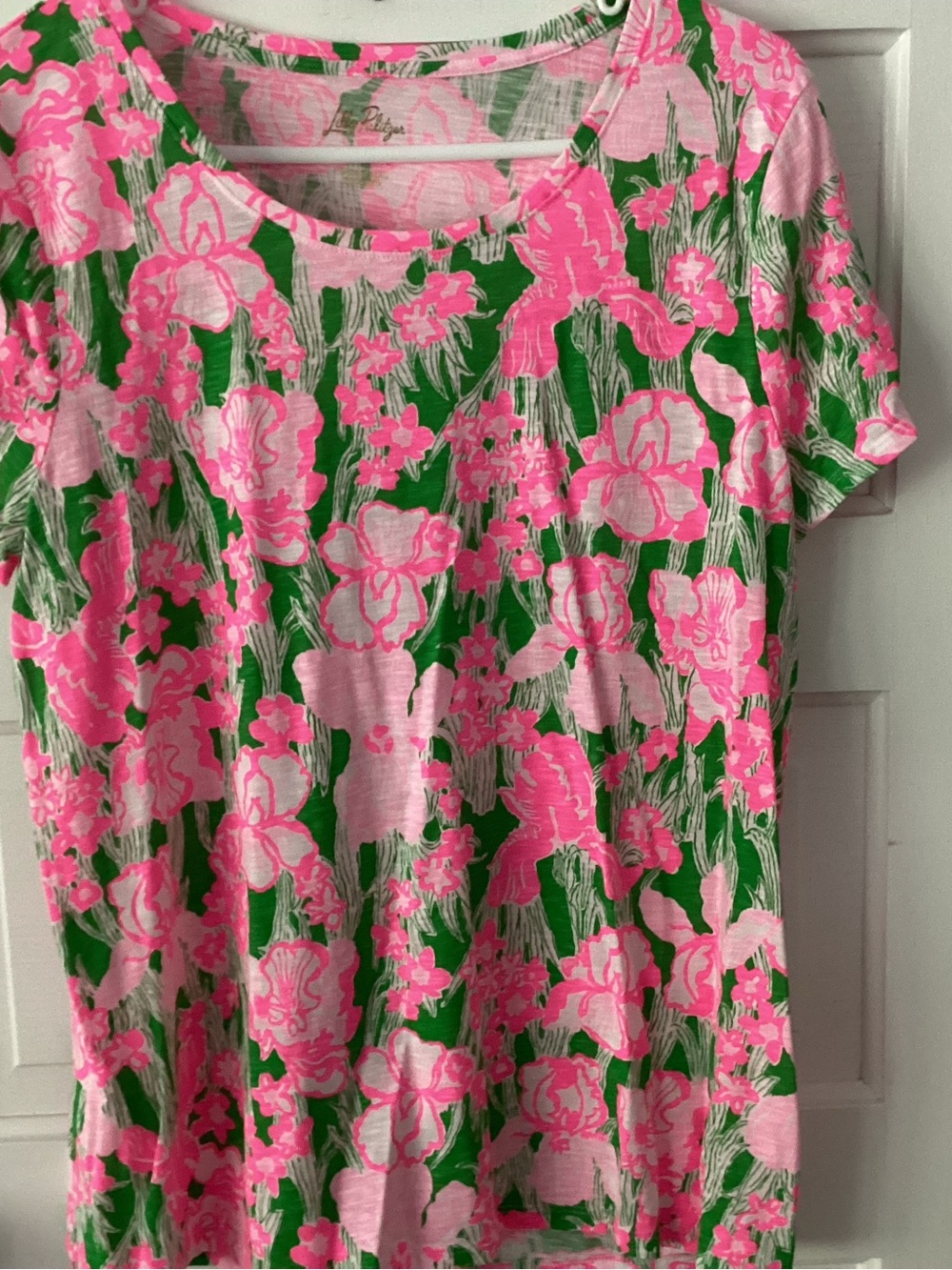Lilly Pulitzer Pink Floral Scoop Neck Tee on Green